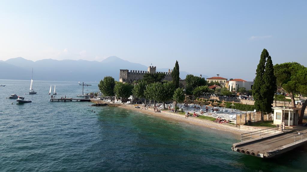 Il Paradiso Apartments Great View Gardasee Torri Del Benaco Eksteriør bilde